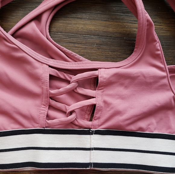 PINK Victoria's Secret ultimate unlined sports bra Size Small - Picture 4 of 6